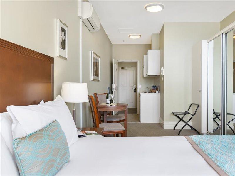 Launceston Central Apartment Hotel Official Экстерьер фото