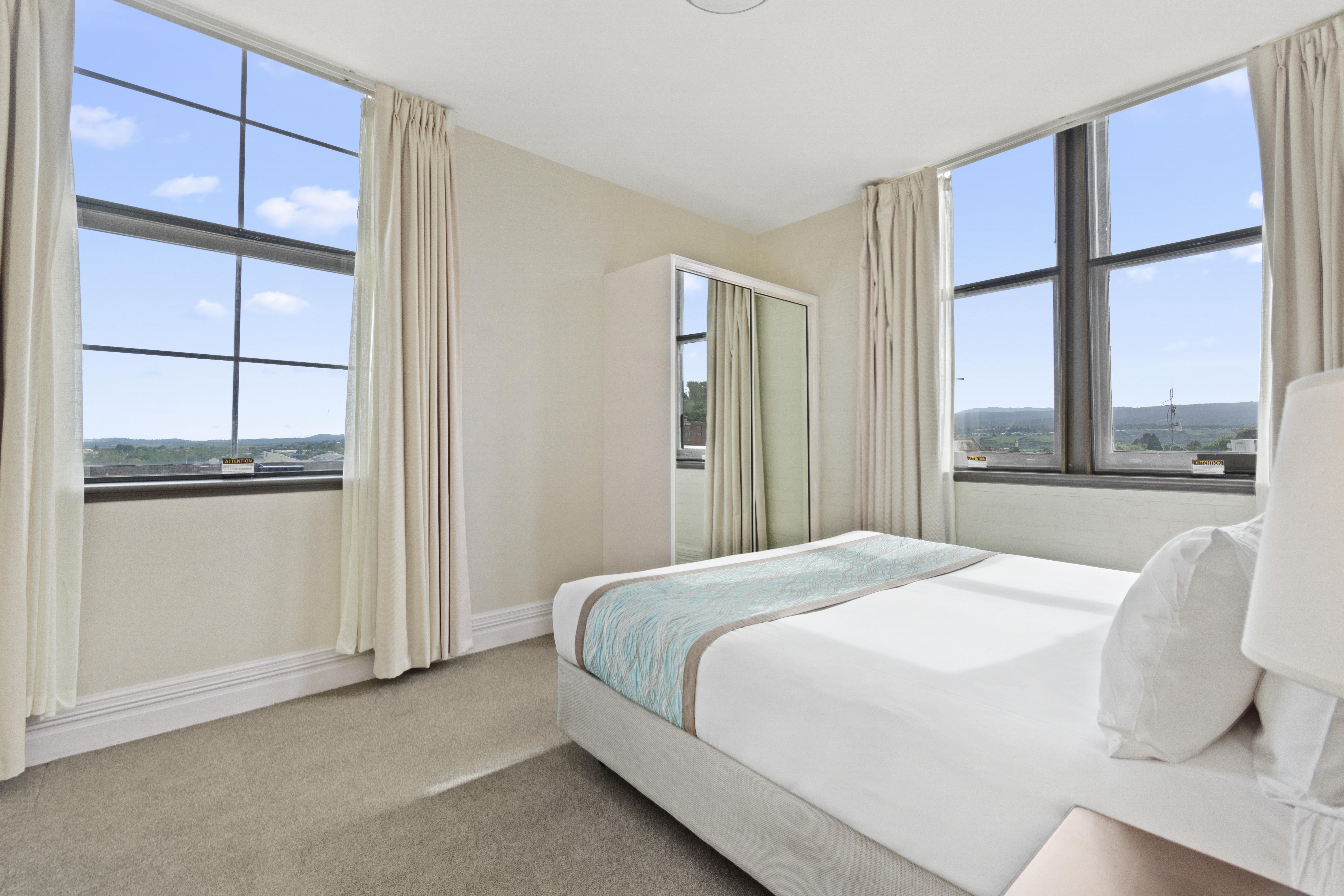 Launceston Central Apartment Hotel Official Экстерьер фото
