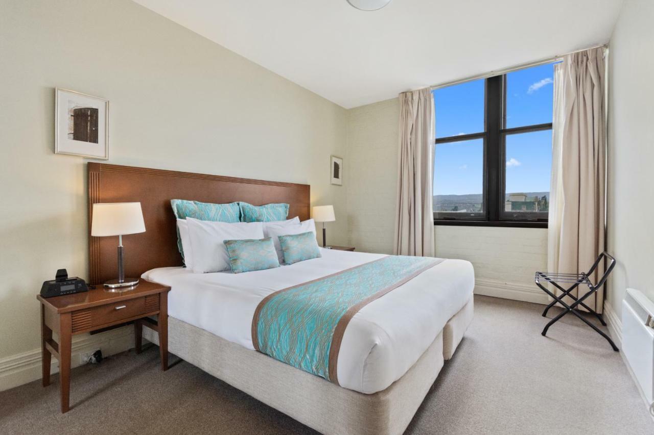 Launceston Central Apartment Hotel Official Экстерьер фото